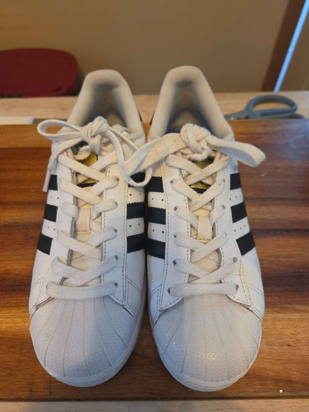 ADIDAS SUPERSTAR SNEAKERS ICONIC BLACK THREE STRIPES SIZE 7